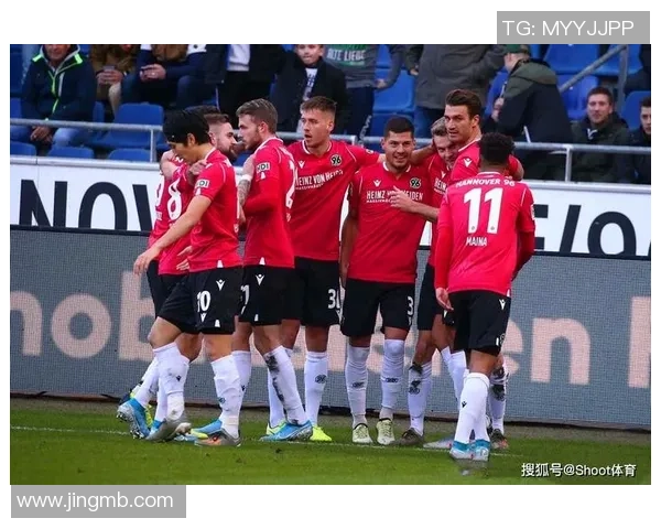 奥斯纳布吕克迎战卡尔斯鲁厄双方争夺关键积分之战